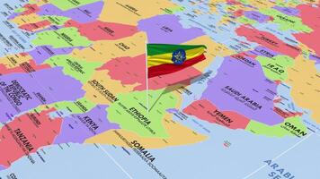 Etiopía bandera ondulación en viento, mundo mapa giratorio alrededor bandera, sin costura bucle, 3d representación video