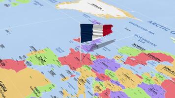 France drapeau agitant dans vent, monde carte tournant autour drapeau, sans couture boucle, 3d le rendu video