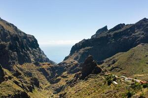 máscara pueblo en España, popular turista destino máscara pueblo de tenerife foto