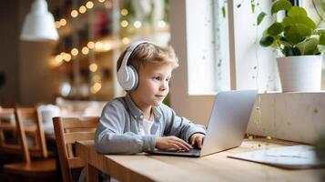 ai generado un joven estudiante se involucra con un ordenador portátil vistiendo auriculares, probable participativo en en línea aprendizaje a hogar, un moderno cambio en educación foto