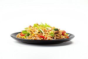 ai generado yakisoba servido en un plato aislado en un blanco antecedentes foto