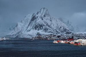 reine pescar aldea, Noruega foto