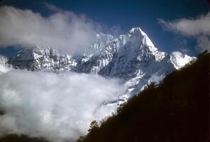 High peaks and glaciers i photo