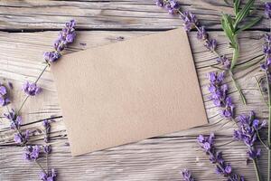 ai generado blanco blanco saludo tarjeta con lavanda flores y sobre en rústico de madera mesa plano poner. parte superior ver de vacío tarjeta postal. burlarse de arriba Boda o mujer día provenzal antecedentes con texto sitio foto