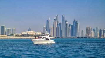 dubai y sus más hermosa atracciones escaparate el epítome de moderno lujo y arquitectónico maravillas foto