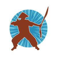 silueta de un masculino combatiente en marcial Arte disfraz que lleva katana espada arma. vector