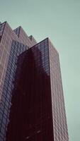 Wolkenkratzer im ein Stadt Horizont video