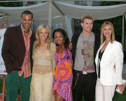 The Comback Cast      Jason Olive, Malin Ackerman, Kimberly Kevon WIlliams,       Kellan Lutz, and Lisa Kudrow The Comeback Premiere HBO Series Los Angeles, CA June 1, 2005 photo