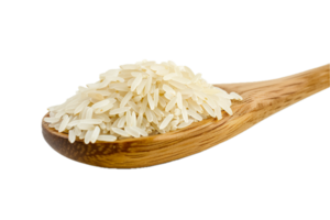 ai generato crudo bianca riso cereali su di legno cucchiaio png