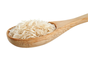 ai generado crudo blanco arroz granos en de madera cuchara png