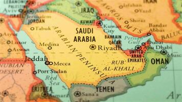 saudi arabia contorno nación país en mundo mapa video