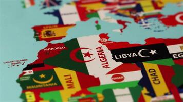 Algérie pays drapeau contour sur monde carte 2 video