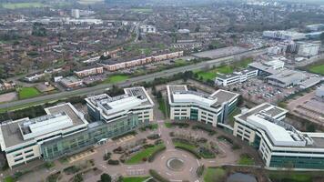 central Hatfield cidade e centro da cidade do hertfordshire, Inglaterra, Unidos reino. marcha 9º, 2024 video