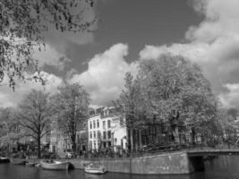 primavera hora en Amsterdam foto