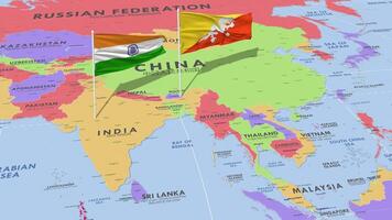 India e bhutan bandiera agitando con il mondo carta geografica, senza soluzione di continuità ciclo continuo nel vento, 3d interpretazione video