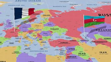 Francia e azerbaijan bandiera agitando con il mondo carta geografica, senza soluzione di continuità ciclo continuo nel vento, 3d interpretazione video