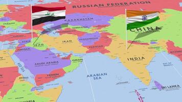 Iraq e India bandiera agitando con il mondo carta geografica, senza soluzione di continuità ciclo continuo nel vento, 3d interpretazione video