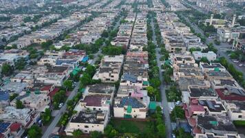 oben Aussicht von Verteidigung Gehäuse Gesellschaft von lahore Pakistan auf Juli 22, 2023 video