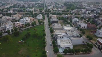 top visie van lahore stad van Punjab Pakistan Aan november 18, 2023 video