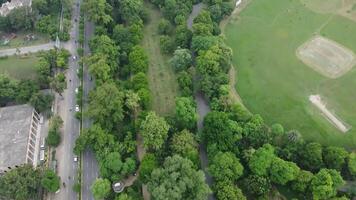 skön bostads- områden i lahore med Drönare på november 18, 2023 video