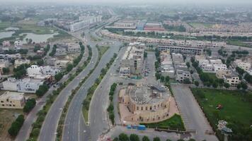topo Visão do Lahore cidade do punjab Paquistão em novembro 18, 2023 video