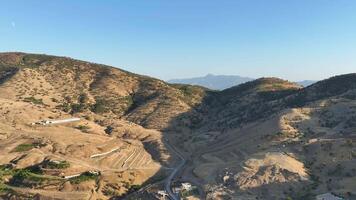 Antenne Aussicht von schön Landschaft und Hügel beim Kurdistan, Irak. August 3., 2023 video