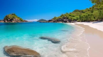 ai generado claro aguas y verde vegetación a prístino playa foto