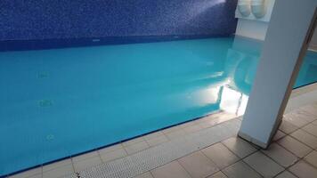 natação piscina azulejos água e textura video
