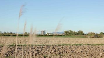 campagne labouré des champs paysage video