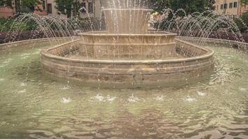 ancien Fontaine dans rovigo 3 video