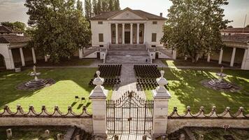 Aerial View of Villa Badoer in Fratta Polesine video