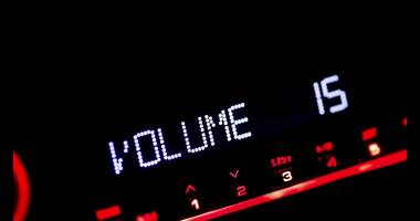 auto Radio volume su video