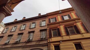 histórico edificio en Módena, Italia video