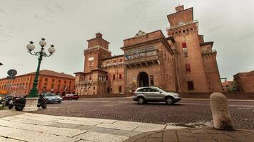 Ferrara Itália 30 Julho 2020 Tempo lapso do evocativo Visão do a castelo do Ferrara video