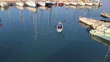 Bardolino Italien 16 September 2020 Kanu auf Garda See im Italien video