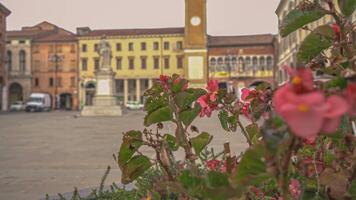 rovigo Italië 14 oktober 2021 giuseppe garibaldi plein in rovigo een historisch Italiaans stad video