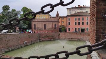 ferrara Italië 29 juli 2020 middeleeuws kasteel van ferrara de historisch Italiaans stad video