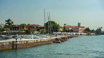 preguiçoso Itália 16 setembro 2020 panorama em garda lago dentro preguiçoso dentro Itália video