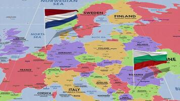 Bulgaria e Olanda bandiera agitando con il mondo carta geografica, senza soluzione di continuità ciclo continuo nel vento, 3d interpretazione video