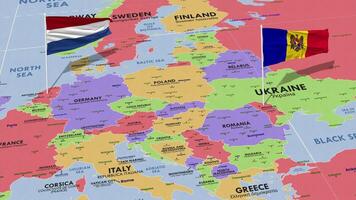 Pays-Bas et Moldavie drapeau agitant avec le monde carte, sans couture boucle dans vent, 3d le rendu video