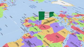 Nigeria drapeau agitant dans vent, monde carte tournant autour drapeau, sans couture boucle, 3d le rendu video