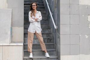 Business Woman Eyeglasses Dressed White Shirt Outdoor photo