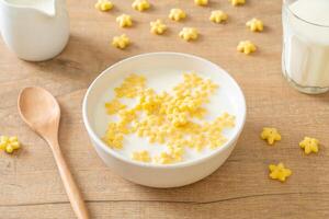 cereals with fresh milk photo