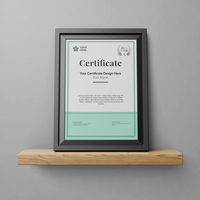 moderno elegante a4 Talla papel vertical logro certificado póster Bosquejo diseño modelo con mínimo marco en montado monitor de madera estante psd