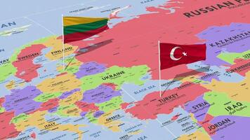 Lituania y Turquía bandera ondulación con el mundo mapa, sin costura lazo en viento, 3d representación video