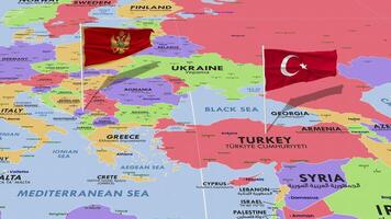 Montenegro und Truthahn Flagge winken mit das Welt Karte, nahtlos Schleife im Wind, 3d Rendern video
