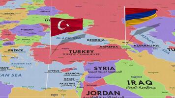 Armenien und Truthahn Flagge winken mit das Welt Karte, nahtlos Schleife im Wind, 3d Rendern video
