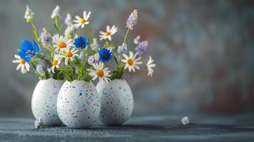 ai generado Tres huevos con flores foto