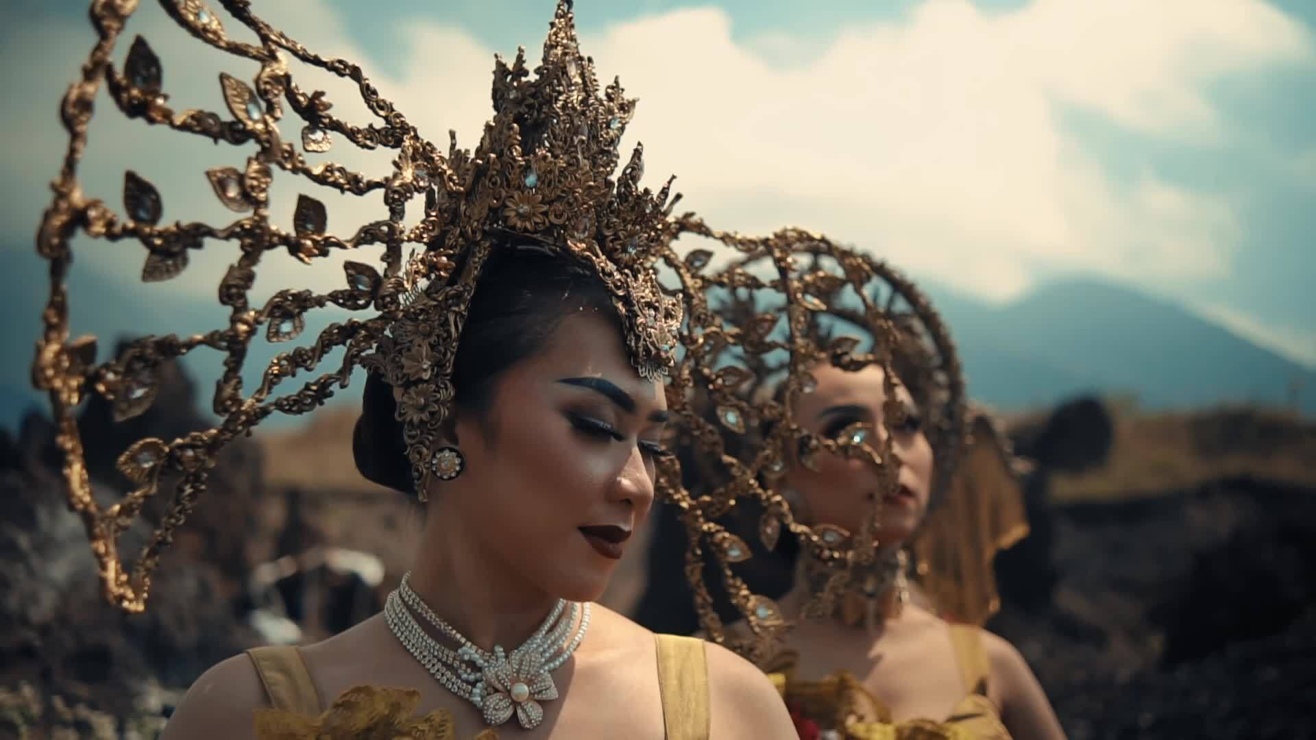 cultural headpieces