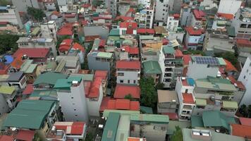 antenne visie van stedelijk gebouwen in Hanoi, Vietnam video